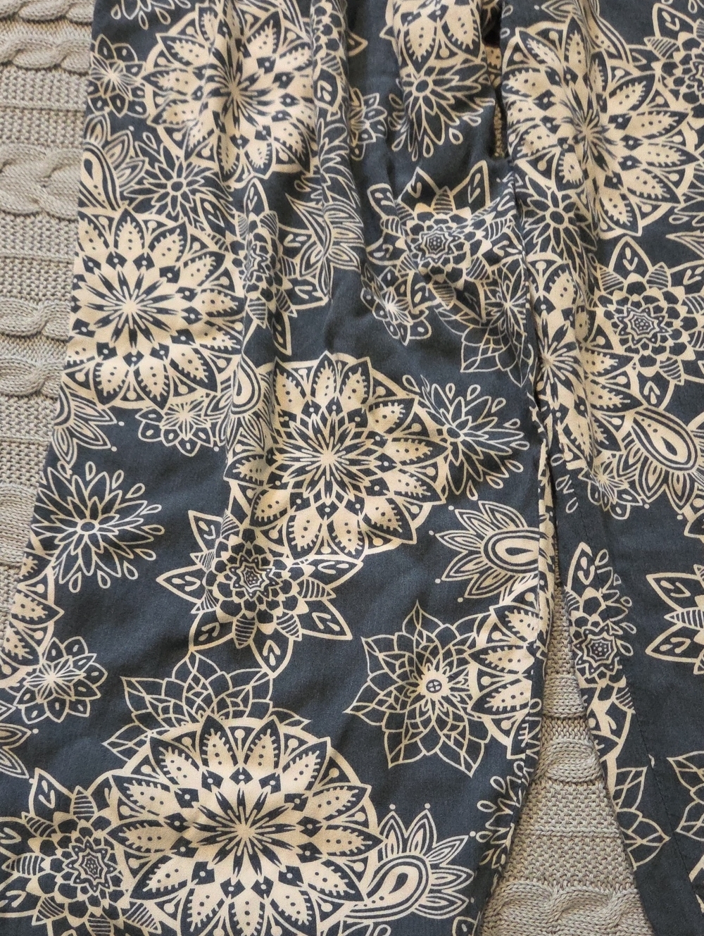 Lotus & Luna Women's Blue bohemian yoga festival Harem Patterned Pants Small - Picture 3 of 6